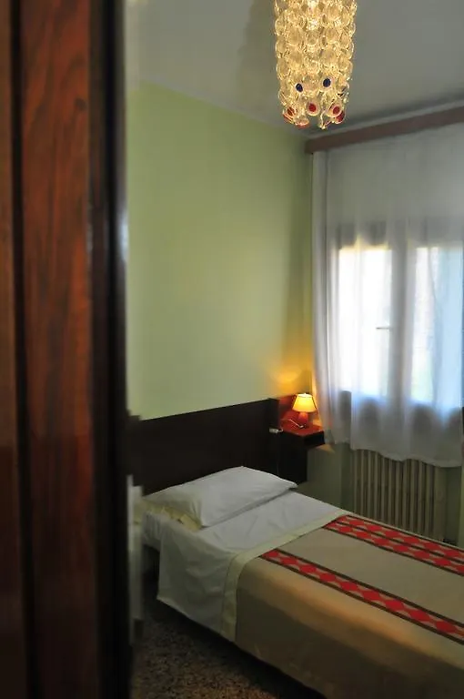 Locanda Sant'Anna Hotel Venezia 0*,  Italia